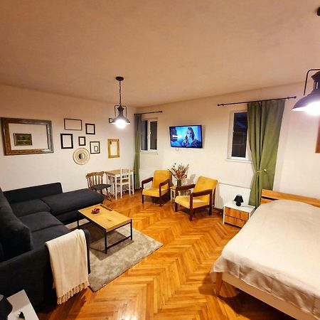 Nomad Apartment Braşov Exterior foto