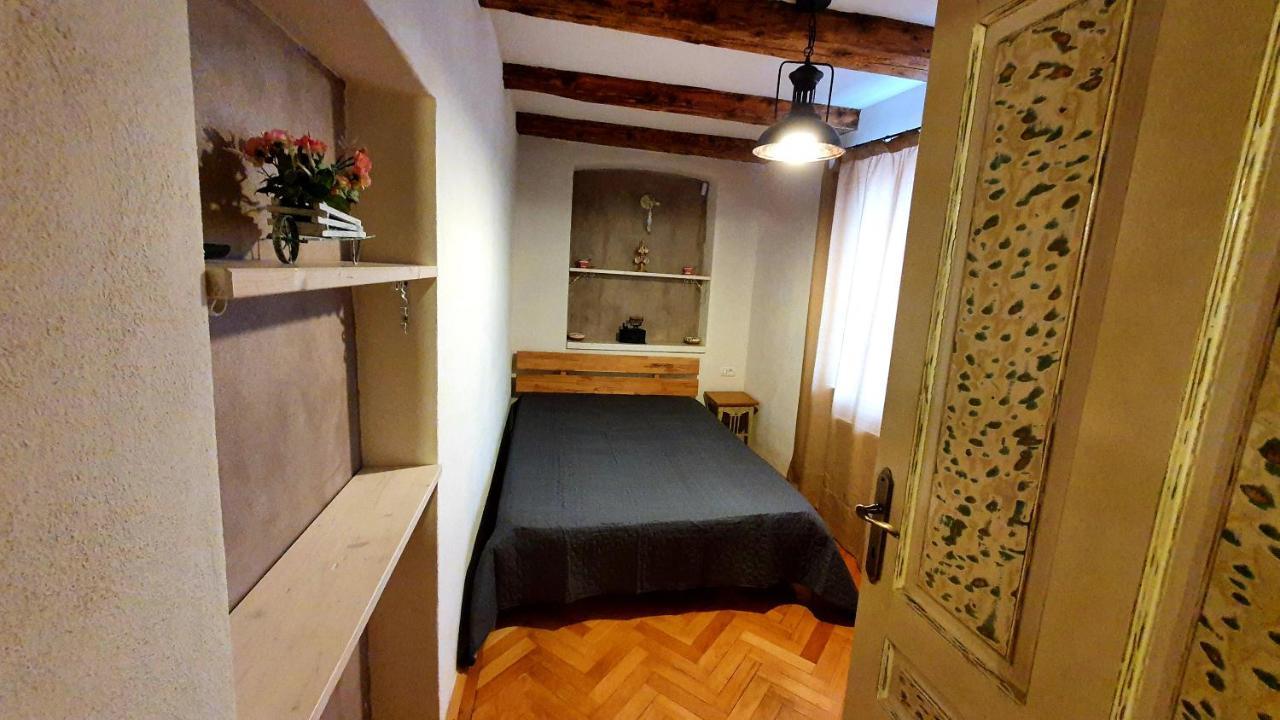 Nomad Apartment Braşov Exterior foto